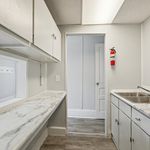 Rent 1 bedroom apartment of 60 m² in Kalamazoo