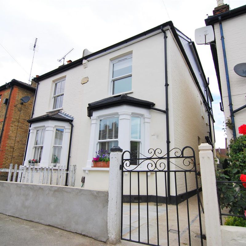4 bedroom house for rent in Kingston upon Thames Norbiton