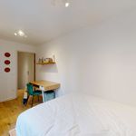 Rent a room of 405 m² in Lille