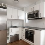 Rent 1 bedroom apartment of 39 m² in Toronto