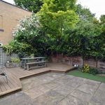Rent 6 bedroom house of 188 m² in London