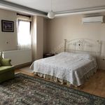  İzmir konumunda 6 yatak odalı 500 m² daire