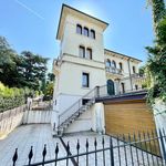 Affitto 5 camera casa di 275 m² in Vicenza