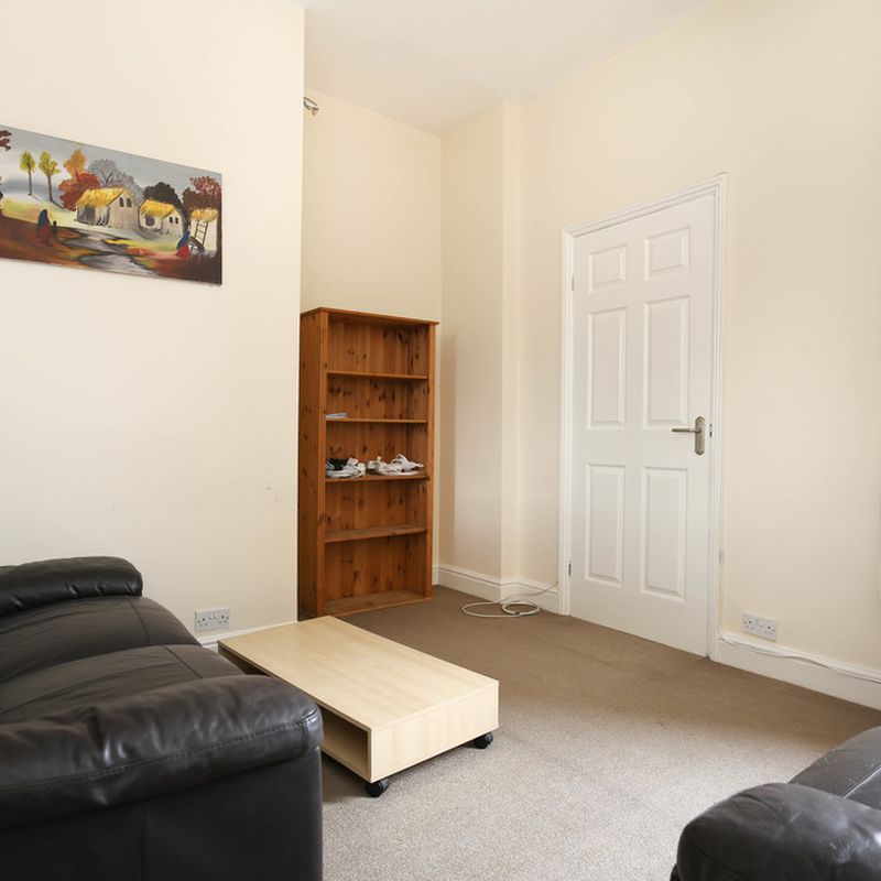 3 Bedroom Apartment to Rent in Doncaster Road, Sandyford, NE2 Shieldfield