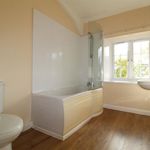 Rent 3 bedroom flat in Totnes