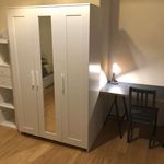Rent a room of 400 m² in Bruxelles