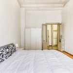 Rent a room of 180 m² in Milano