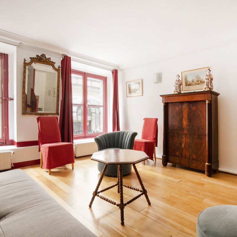 Location appartement meublé de 63 m2 rue des Petits Champs à Paris Paris 1er