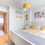 Alquilo 4 dormitorio casa de 288 m² en Madrid