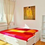 Rent a room of 190 m² in Roma