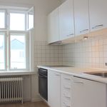 Rent 4 bedroom apartment of 105 m² in Rosenvej