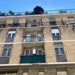 Affitto 4 camera appartamento di 125 m² in Milano