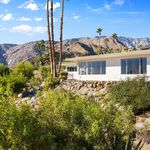 Rent 3 bedroom apartment of 221 m² in Palm Springs