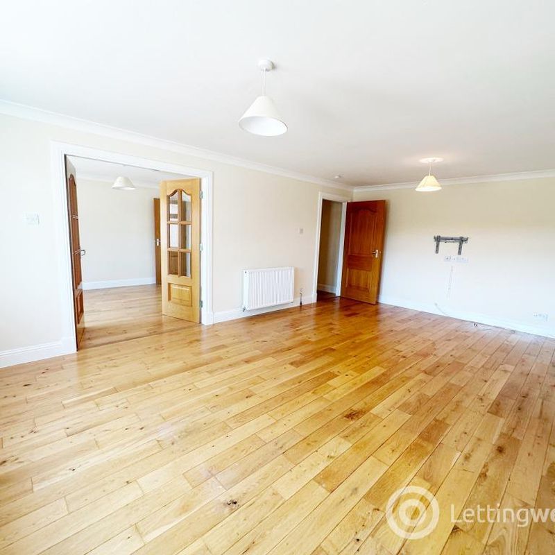 4 Bedroom Detached to Rent at Biggar, Clydesdale-East, South-Lanarkshire, England Lamington