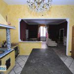 Affitto 6 camera appartamento di 240 m² in Genova