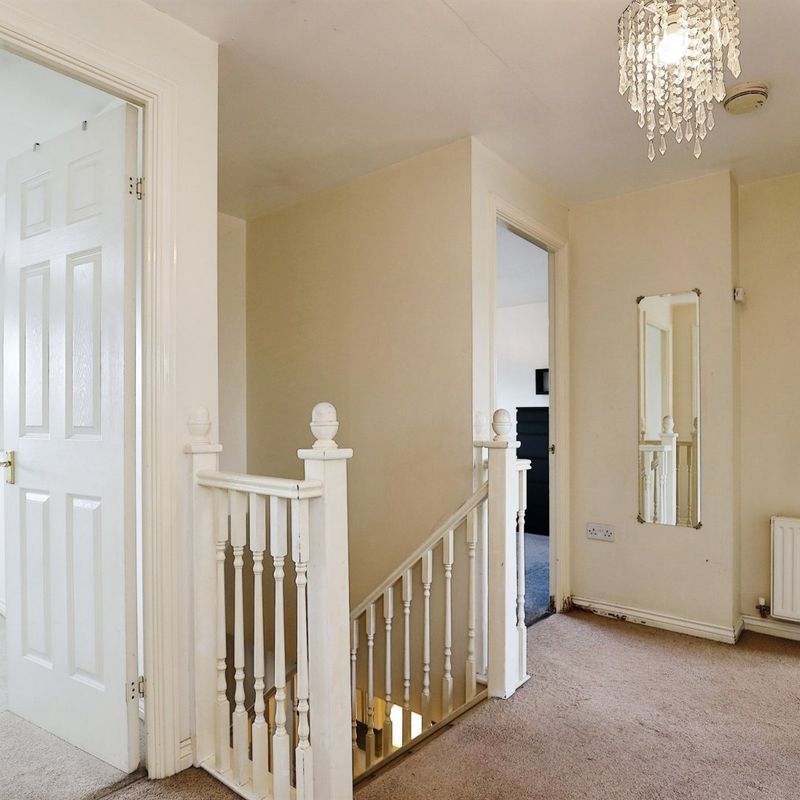 4 bedroom property to let in Clos Nanteos, Pontprennau, CARDIFF - £1,800 pcm Llanrumney