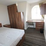 Rent 3 bedroom flat in Leamington Spa