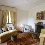 Affitto 3 camera appartamento di 300 m² in Fiesole
