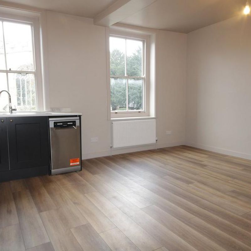 2 bedroom apartment to rent Ham Marsh