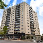 Appartement de 1431 m² avec 3 chambre(s) en location à Montreal