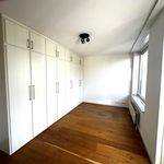 Huur 4 slaapkamer appartement van 220 m² in Zenderen