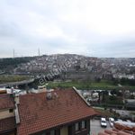 İstanbul konumunda 7 yatak odalı 220 m² ev