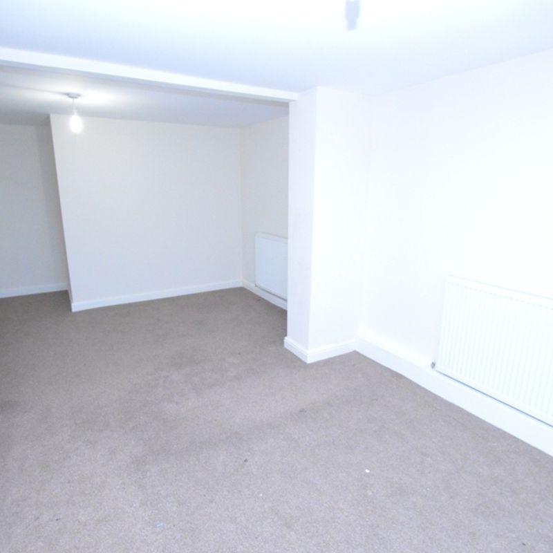 2 bedroom property to let in Sheffield Road, Unstone, S41 - £650 pcm Unstone Green