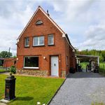 Rent 3 bedroom house of 370 m² in Kortemark