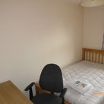 Rent 3 bedroom flat in Exeter