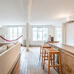 Huur 3 slaapkamer appartement van 260 m² in Ghent