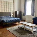 Rent a room of 160 m² in Bruxelles
