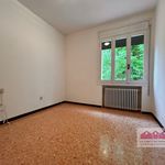 Affitto 3 camera casa di 200 m² in Vicenza