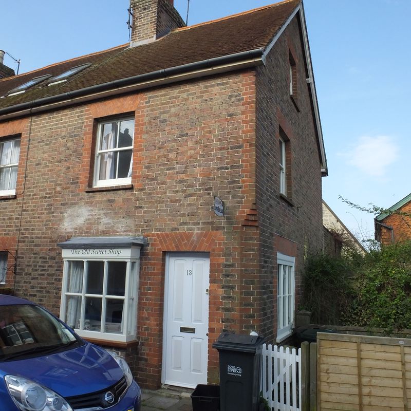 House - 2 Bedroom Cottage for Rent in Uckfield | Bradley Property Management