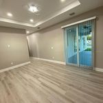 Rent 3 bedroom house of 162 m² in Sarasota