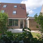 Huur 5 slaapkamer huis van 115 m² in Oosthuizen