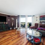 Rent 2 bedroom apartment of 1085 m² in Secaucus