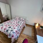 Rent a room of 74 m² in Barcelona