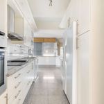 Rent 5 bedroom apartment of 160 m² in Lisboa
