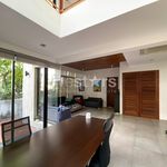 Rent 2 bedroom house of 250 m² in Khlong Tan