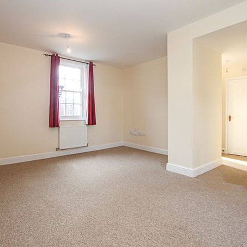 Semi-detached house to rent in High Street, Newmarket CB8