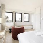 Rent a room of 410 m² in Paris