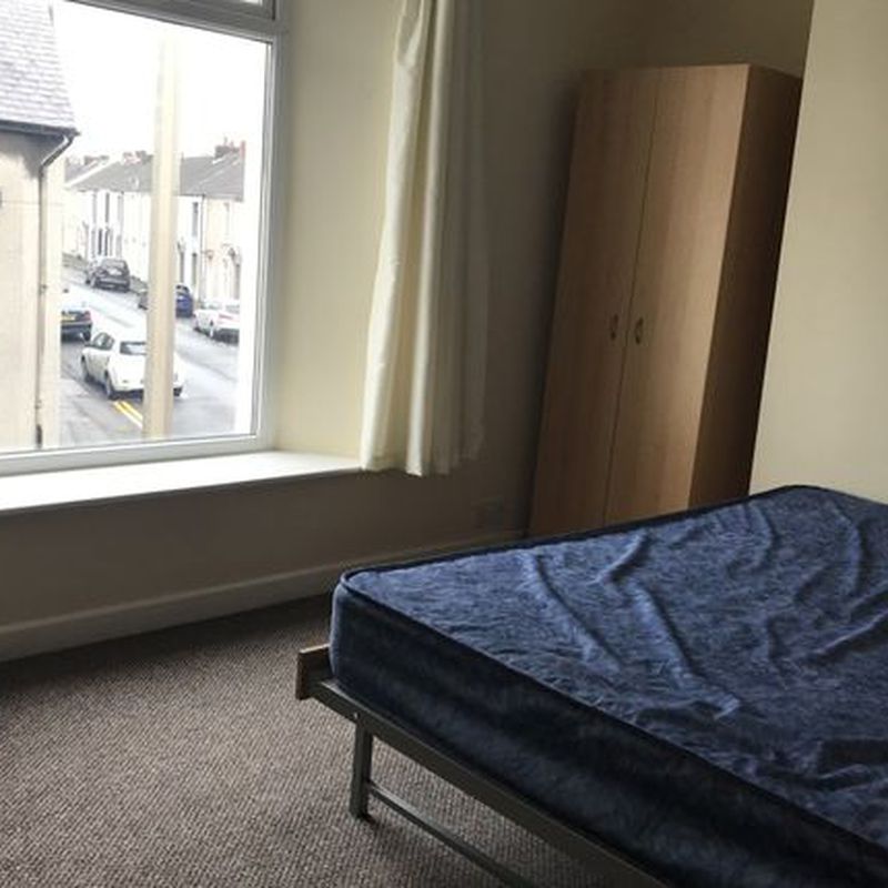 Shared accommodation to rent in Beach Street, Swansea SA1