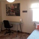 Rent a room of 150 m² in Granada