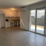Rent 3 bedroom apartment of 68 m² in Nîmes