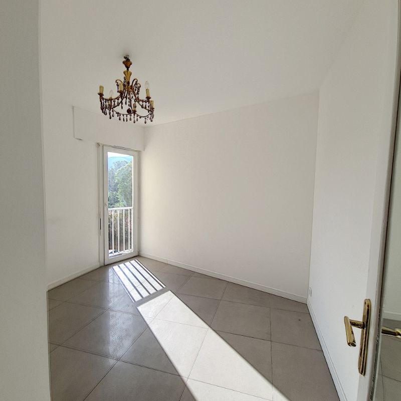 Appartement 3 pièces Ajaccio 80.00m² 1036€ à louer - l'Adresse Villanova