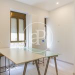 Rent 3 bedroom apartment of 204 m² in madrid