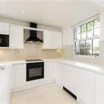 Rent 5 bedroom house of 195 m² in London