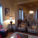 Rent 10 bedroom house of 320 m² in Todi