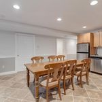 Rent 5 bedroom apartment of 382 m² in New Rochelle