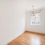 Rent 3 bedroom apartment of 76 m² in London